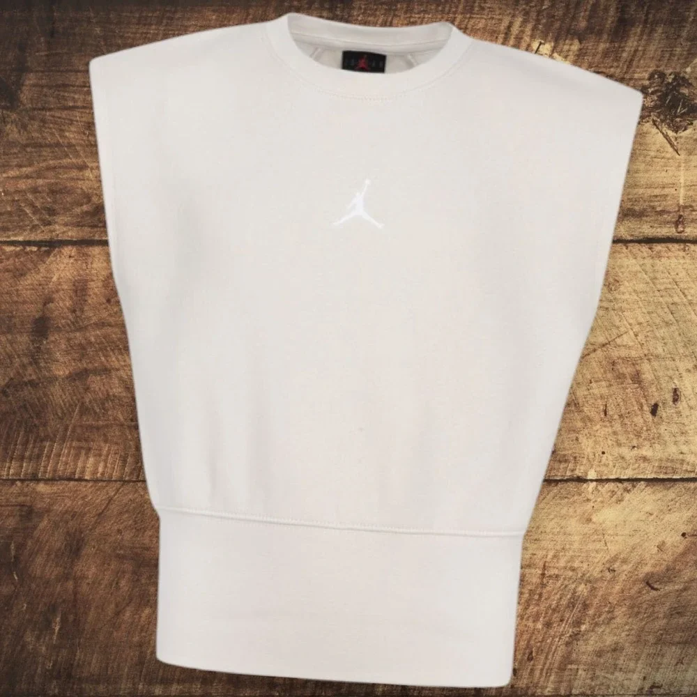 Jordan Nike Girls MJ Brooklyn Fleece Vest NWT - Size S - Legend Lt Brown‎